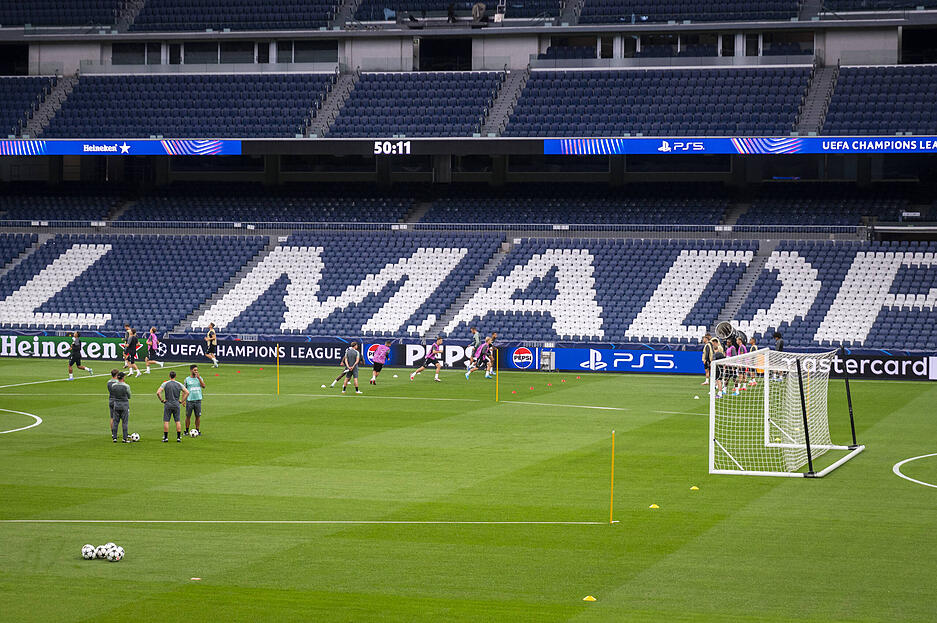 Der VfB Stuttgart absolvierte am Montagabend ein Abschlusstraining im Estadio Santiago Bernabéu in Madrid.