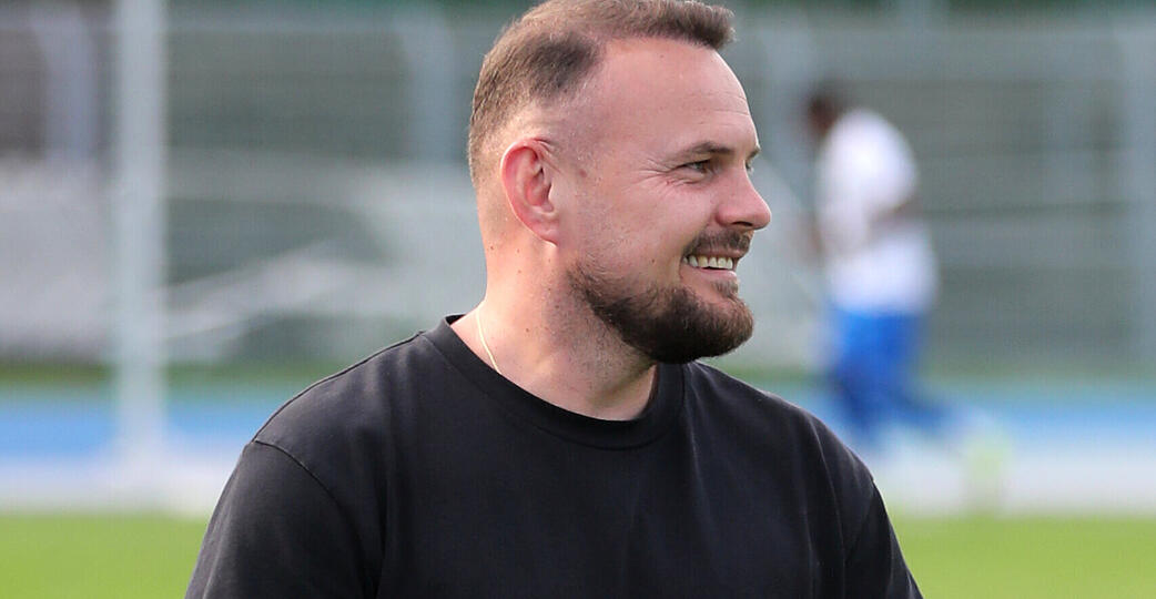 Trainer Kushtrim Lushtaku lobte nach dem 2:0 gegen Walldorf seine Freiberger Mannschaft in höchsten Tönen. Trainer Kushtrim Lushtaku lobte nach dem 2:0 gegen Walldorf seine Freiberger Mannschaft in höchsten Tönen.