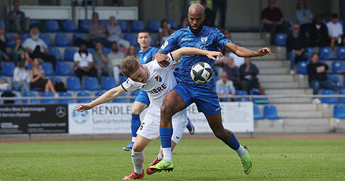 Meghon Valpoort (rechts) erzielte die fr&uuml;he Freiberger 1:0-F&uuml;hrung. Doch am Ende hie&szlig; es 1:3, ein herber D&auml;mpfer im Aufstiegsrennen.