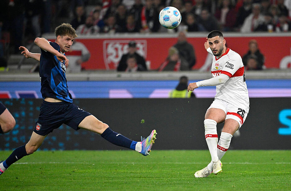 Deniz Undav: Vergab eine gute Chance. Kämpfte viel und setzte seine mitspieler im Sturm gut in Szene. Undav rechtfertigte seinen Startelfeinsatz. Note: 2,5 Deniz Undav: Vergab eine gute Chance. Kämpfte viel und setzte seine mitspieler im Sturm gut in Szene. Undav rechtfertigte seinen Startelfeinsatz. Note: 2,5