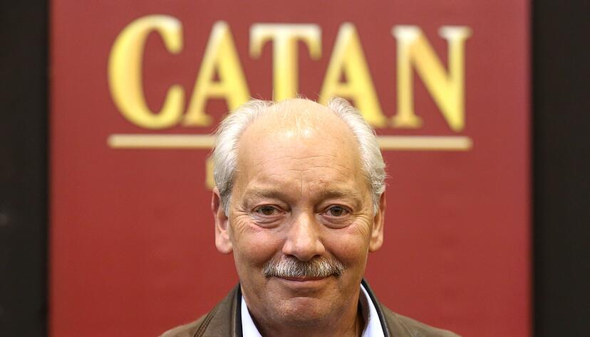 Klaus Teuber ist tot. Der Spieleerfinder ist im Alter von 70 Jahren gestorben. Klaus Teuber ist tot. Der Spieleerfinder ist im Alter von 70 Jahren gestorben.