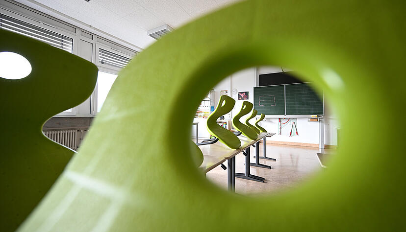 Lehrer gesucht: Um tats&auml;chlich vor Klassen zu stehen, m&uuml;ssen Interessierte nicht ausschlie&szlig;lich ein entsprechendes Studium w&auml;hlen.