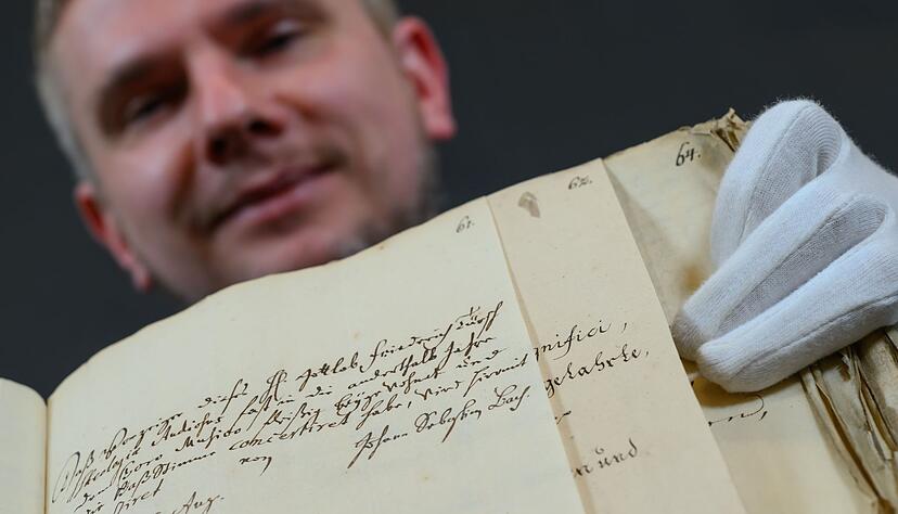 Neu aufgefundene historische Dokumente zur Leipziger Kirchenmusik sind im Stadtarchiv zu sehen.