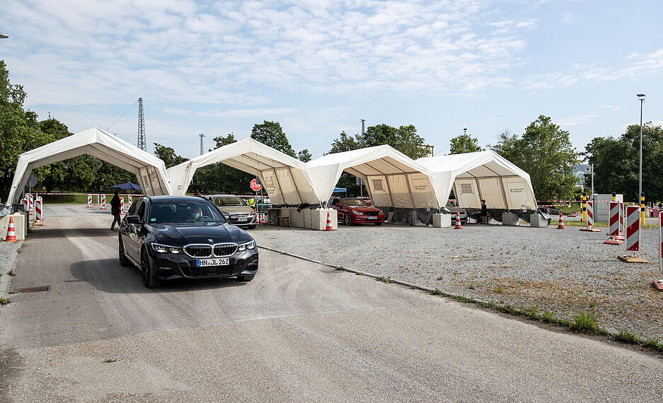 Drive-In-Impfaktion auf der Theresienwiese Drive-In-Impfaktion auf der Theresienwiese