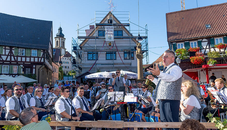 Impressionen vom Weinfest Erlenbach Impressionen vom Weinfest Erlenbach