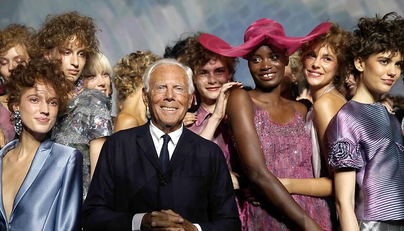 Einen Hochschulabschluss oder eine andere fertige Ausbildung hatte Armani in seinem Metier nicht - trotzdem war seine Mode gefragt. (Archivbild) Einen Hochschulabschluss oder eine andere fertige Ausbildung hatte Armani in seinem Metier nicht - trotzdem war seine Mode gefragt. (Archivbild)