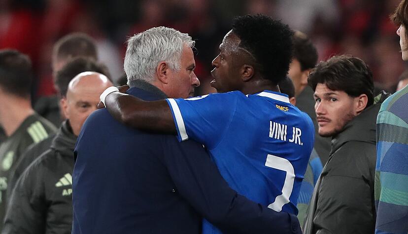 Für seine Äußerungen nach dem Vorfall wurde Mourinho kritisiert. Für seine Äußerungen nach dem Vorfall wurde Mourinho kritisiert.