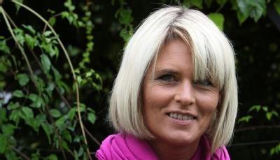 Die ehemalige Weltklasse-Sprinterin Katrin Krabbe-Zimmermann im Garten ihres Hauses.