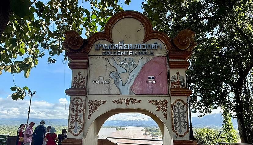 Das Goldene Dreieck ist bis heute ein mythischer Ort und bei Touristen aus aller Welt beliebt. Das Goldene Dreieck ist bis heute ein mythischer Ort und bei Touristen aus aller Welt beliebt.