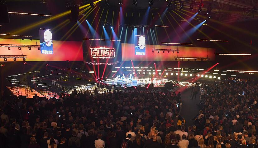 Das Original: Beim Slush in Helsinki kamen vor sechs Jahren schon 15 000 Menschen zusammen, Gründer und Investoren, um bei Musik, Sauna und gehaltvollen Diskussionen zueinanderzufinden. In kleiner Form darf das nun Heilbronn erleben.
Foto: dpa Das Original: Beim Slush in Helsinki kamen vor sechs Jahren schon 15 000 Menschen zusammen, Gründer und Investoren, um bei Musik, Sauna und gehaltvollen Diskussionen zueinanderzufinden. In kleiner Form darf das nun Heilbronn erleben.
Foto: dpa