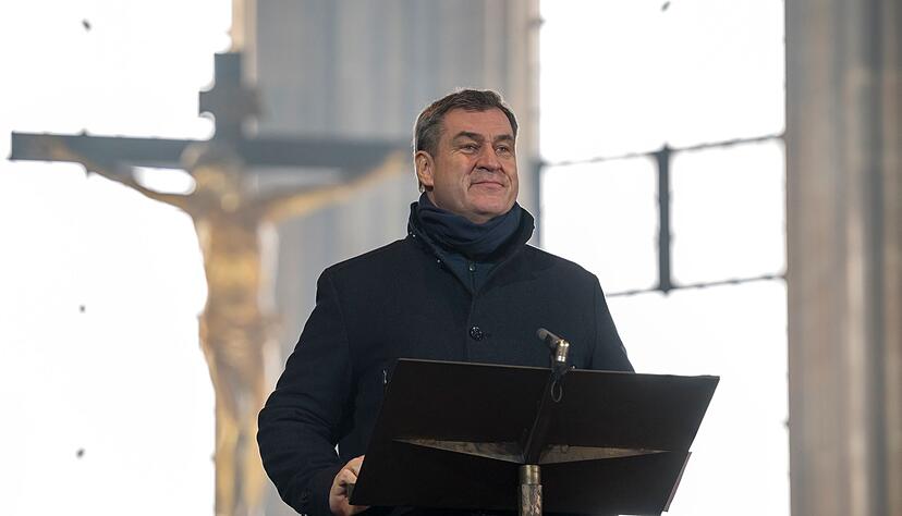 Markus S&ouml;der bei einem kirchlichen Anlass - n&auml;mlich bei der Amtseinf&uuml;hrung des Bamberger Erzbischofs G&ouml;ssl. (Archivbild)