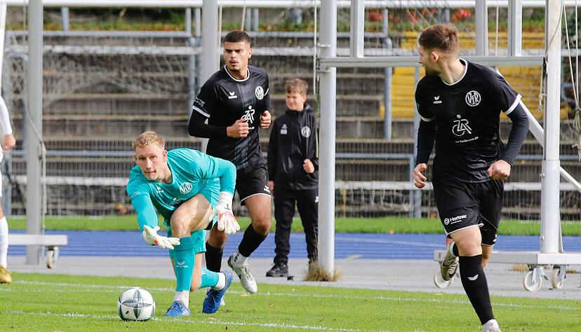 Auch gegen den FSV Waiblingen ist Torwart Nils Leidenberger ein starker Rückhalt beim VfR Heilbronn – trotz der 1:3-Pleite. Auch gegen den FSV Waiblingen ist Torwart Nils Leidenberger ein starker Rückhalt beim VfR Heilbronn – trotz der 1:3-Pleite.