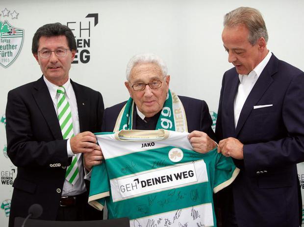 Ein Trikot der Spielvereinigung Fürth für Henry Kissinger. Fürth war seine Heimatstadt. Foto: Bastian Ott