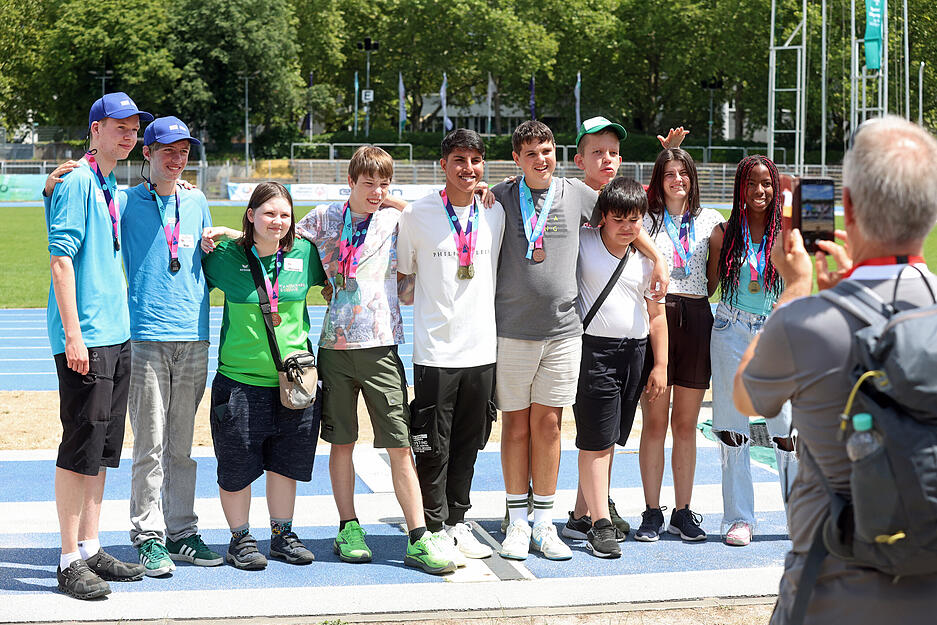 Sport verbindet &ndash; bei der Abschlussfeier der Landesspiele der Special Olympics im Frankenstadion wird das deutlich sichtbar.