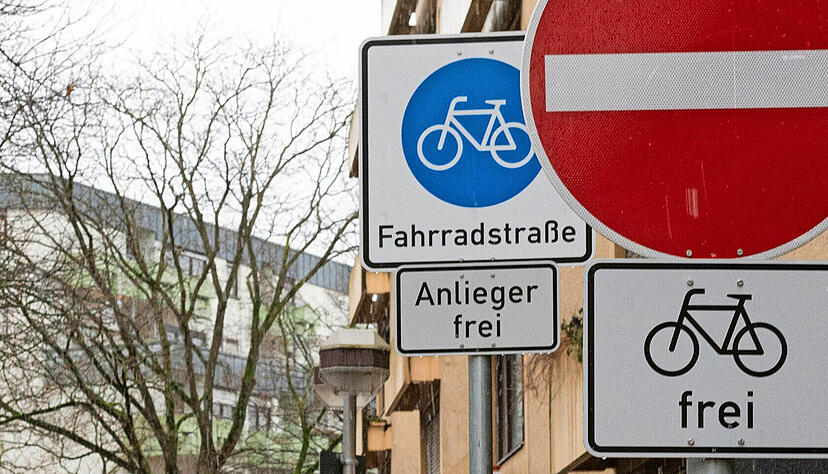 Anwohner beklagen sich unter anderem über zu viele Schilder in der Bahnhofsvorstadt.
Foto: Mario Berger