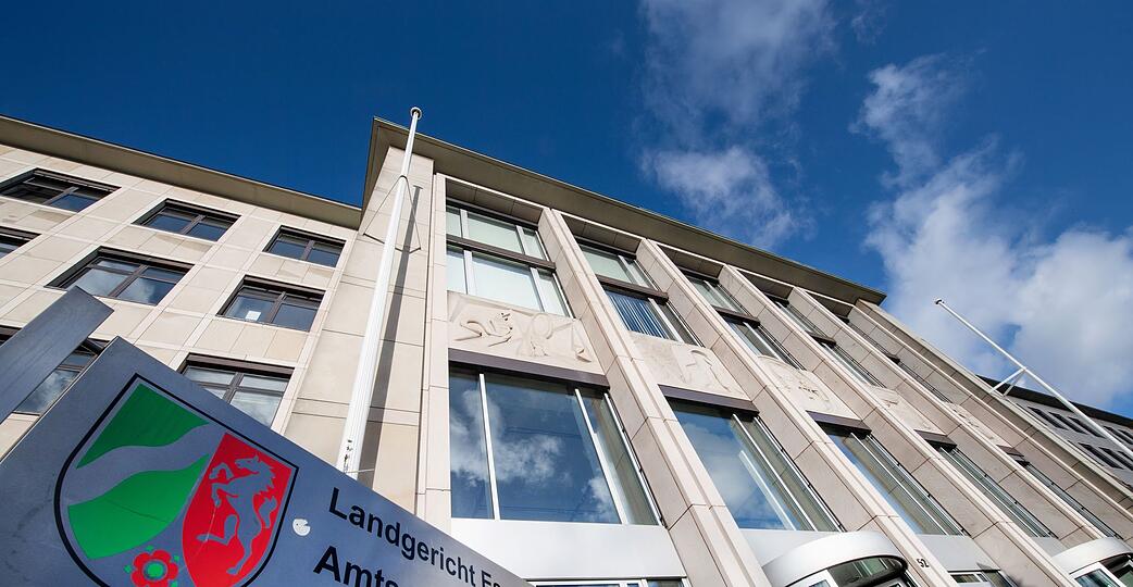 Landgericht Essen: Wegen der Vergewaltigung von Koma-Patienten erhielt ein Krankenpfleger eine lange Haftstrafe. (Archivbild)