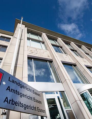 Landgericht Essen: Wegen der Vergewaltigung von Koma-Patienten erhielt ein Krankenpfleger eine lange Haftstrafe. (Archivbild)