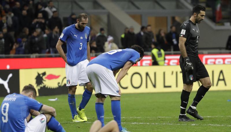 Die Italiener waren nach dem Aus am Boden zerst&ouml;rt. Foto: Luca Bruno