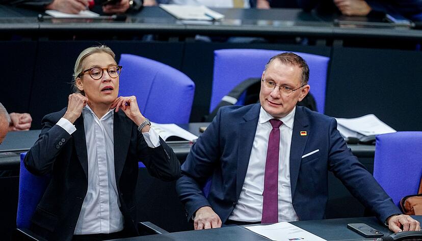 Die Gespräche von Alice Weidel, Co-Fraktionsvorsitzende und Co-Parteichefin der AfD, mit Unternehmern finden nach Angaben ihres Sprechers bislang meist im vertraulichen Rahmen statt. Die Gespräche von Alice Weidel, Co-Fraktionsvorsitzende und Co-Parteichefin der AfD, mit Unternehmern finden nach Angaben ihres Sprechers bislang meist im vertraulichen Rahmen statt.