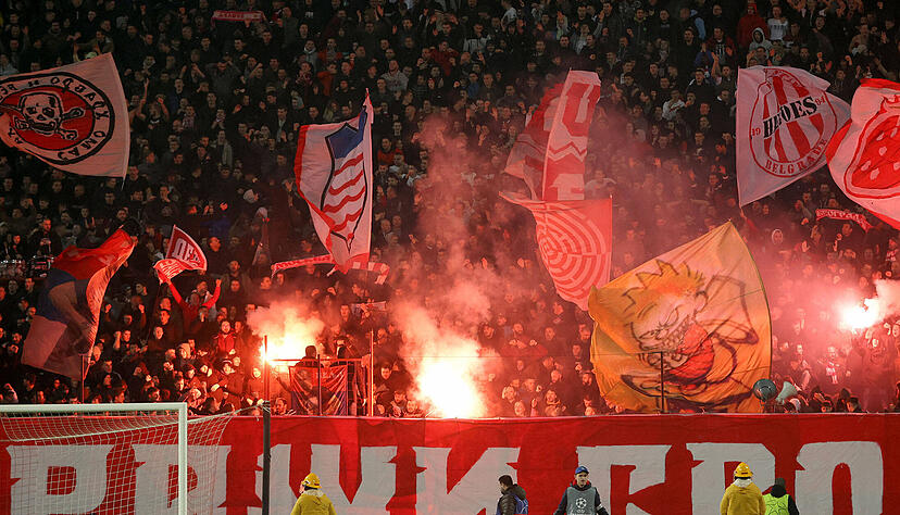 In Belgrad kommt der VfB Stuttgart heftig unter die Räder. Die 1:5-Niederlage war das schwächste VfB-Spiel der Saison.