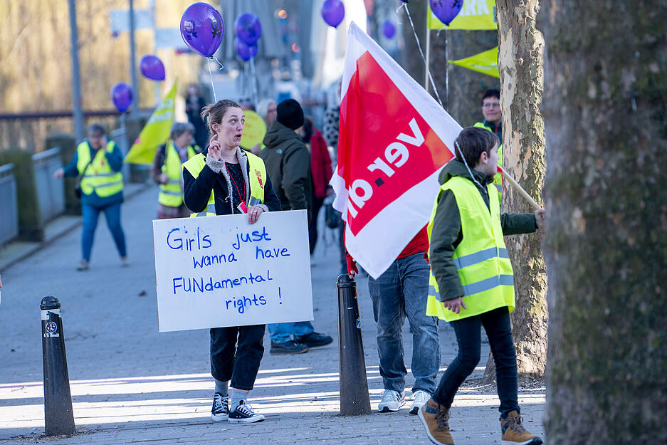 Am Bollwerksturm in Heilbronn versammelten sich die Demonstranten. Am Bollwerksturm in Heilbronn versammelten sich die Demonstranten.