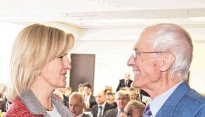 Im April 2012 mit Verlegerkollegin Christine Bechtle-Kobarg (Esslingen).