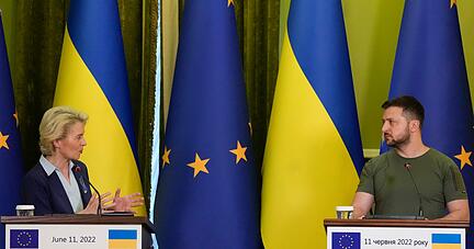 EU-Kommissionspräsidentin Ursula von der Leyen und der ukrainische Präsident Wolodymyr Selenskyj.