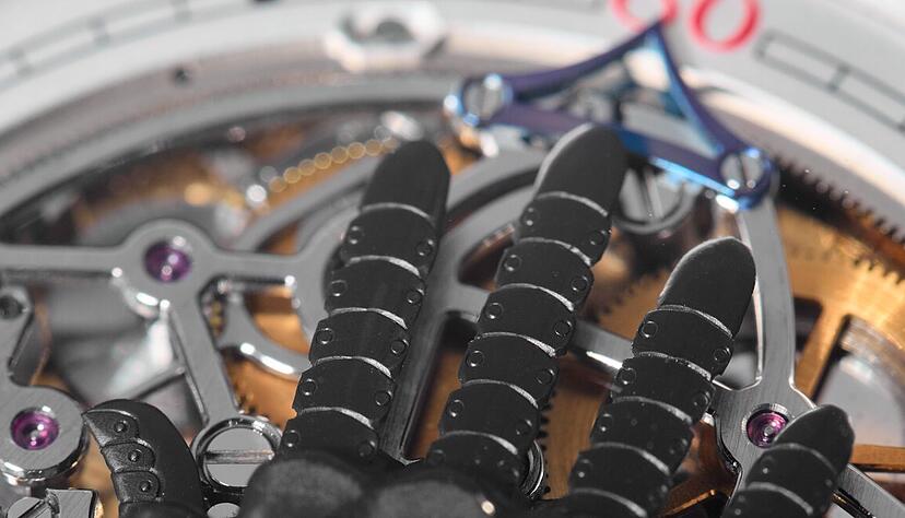 Ein anonymer Bieter ersteigert eine wertvolle Armbanduhr aus dem Besitz von US-Regisseur Francis Ford Coppola.