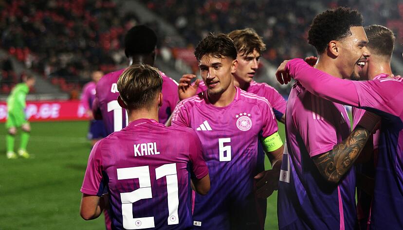 Die deutsche U21 jubelt in Georgien über den nächsten Sieg.