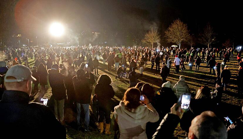 Die Zahl der Demonstranten gegen die Corona-Maßnahmen haben in Brackenheim stark zugenommen. Zuletzt waren es 1900 Menschen.
Foto: Archiv/Ralf Seidel
