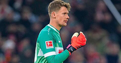 Stuttgarts Torwart Alexander Nübel in Aktion.