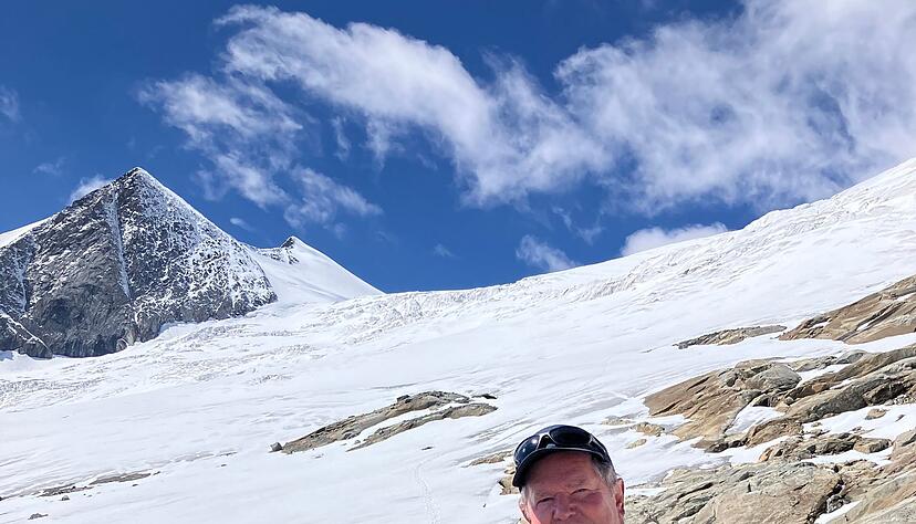 DAV-Vizepräsident Wolfgang Arnoldt warnt vor dem weiteren Abschmelzen der Gletscher. DAV-Vizepräsident Wolfgang Arnoldt warnt vor dem weiteren Abschmelzen der Gletscher.