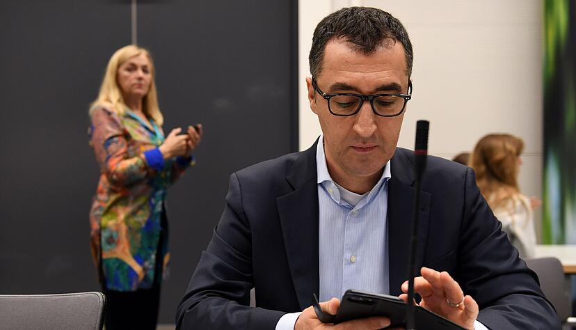 &Ouml;zdemir ist studierter Sozialp&auml;dagoge. (Symbolbild)