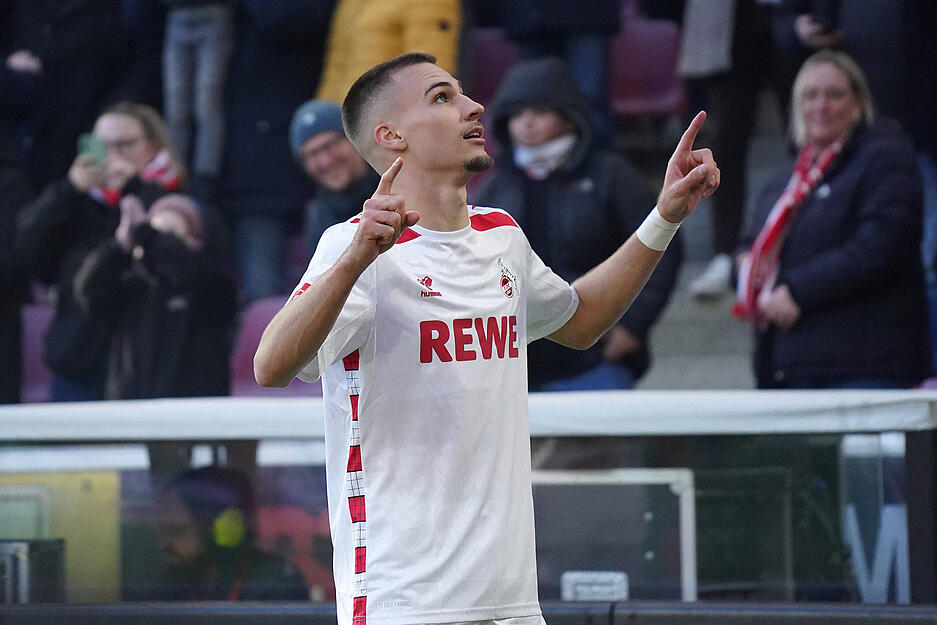 Tim Lemperle vom 1. FC Köln: 22 Jahre – Sturm – Marktwert: 3 Millionen Euro – Vertrag bis 2025. Tim Lemperle vom 1. FC Köln: 22 Jahre – Sturm – Marktwert: 3 Millionen Euro – Vertrag bis 2025.