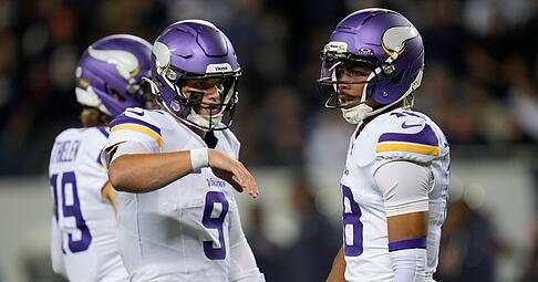 McCarthy (links) und Jefferson hatten mit ihren Touchdowns großen Anteil am Comeback der Vikings.