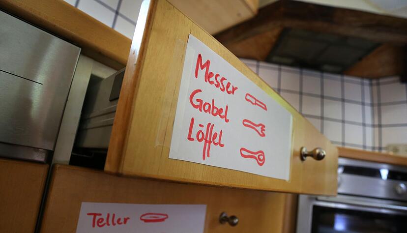 Wenn die Demenz zuschl&auml;gt, brauchen die Betroffenen im Alltag viel Unterst&uuml;tzung. (Symbolbild)