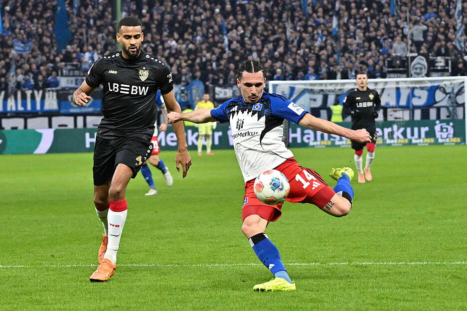 Josha Vagnoman: Entscheidungsfindung zu schwach und kompliziert. In der Offensive immer wieder Defizite, auch im Jubiläumsspiel. In der 79. Minute auch noch im eigenen Strafraum fahrlässig. Note: 5