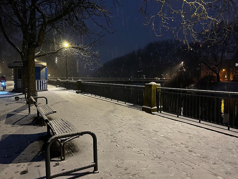 Selbst im Stadtgebiet ist der Schnee liegengeblieben.