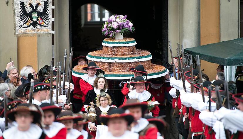 Das Backen des Siederkuchens war dieses Jahr kostspieliger. Foto: Daniel Naupold