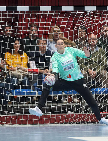 Auch dank zw&ouml;lf Paraden ist Lena Ivancok gegen Union Halle-Neustadt als &bdquo;Spielerin des Spiels&ldquo; ausgezeichnet worden. Gefreut hat sie die Ehrung nicht.