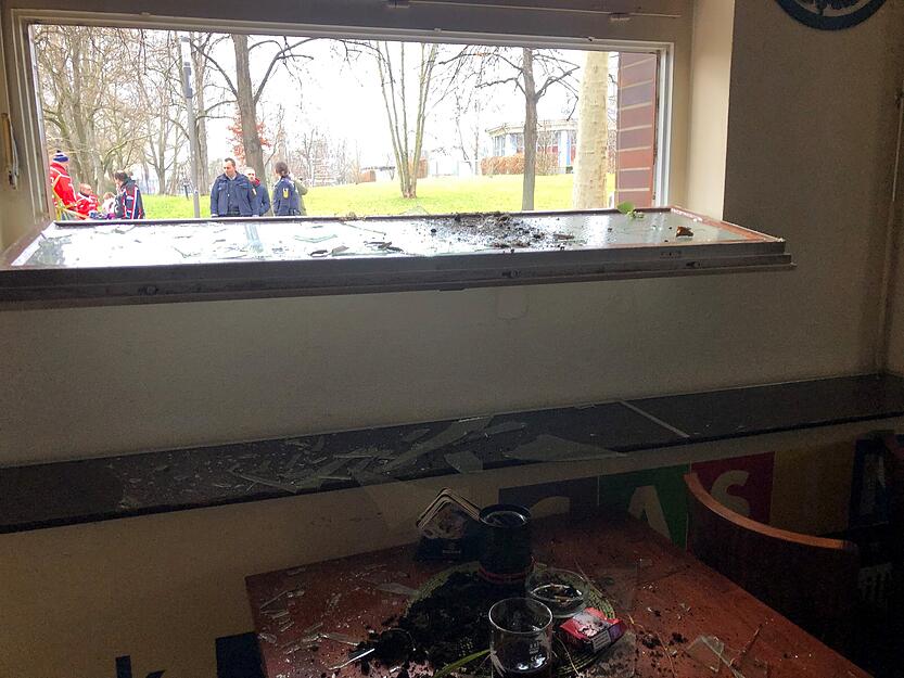 Randale vor Eishockey-Derby