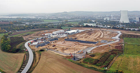 Die Bauarbeiten am Ipai-Campus bei Heilbronn-Neckargartach haben begonnen, nun fand der symbolische erste Spatenstich statt.