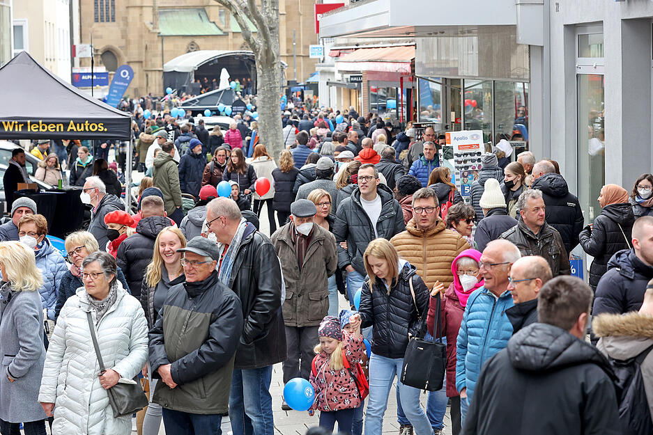 Verkaufsoffener Sonntag und Magie der Stimmen in Heilbronn