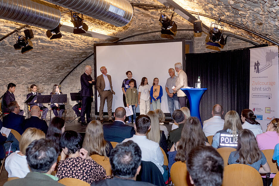 Zivilcouragepreis: Heilbronner Land ehrt Sch&uuml;ler und B&uuml;rger