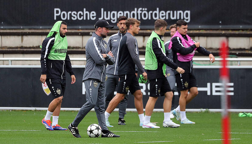 Am Montag um 10.30 Uhr begann für den VfB Stuttgart das Abschlusstraining.
