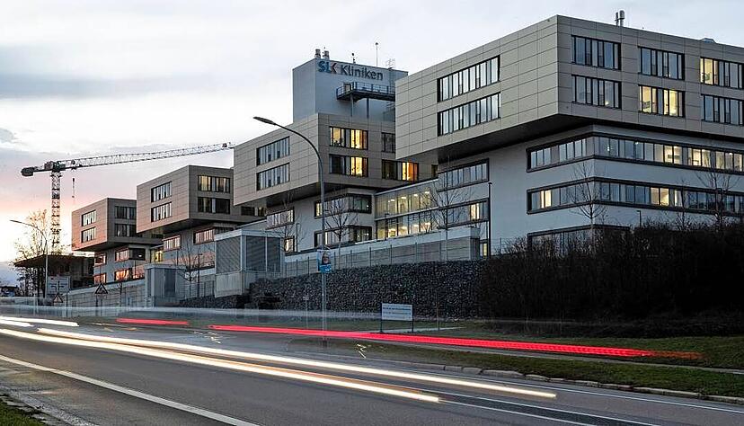 Eine orthopädische Praxis mit vier Sitzen soll von den SLK-Kliniken übernommen werden. Eine orthopädische Praxis mit vier Sitzen soll von den SLK-Kliniken übernommen werden.