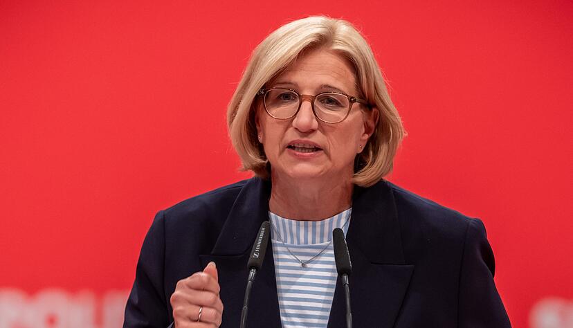 Rehlinger stellt sich hinter den SPD-Chef. (Archivbild)