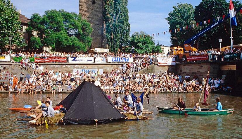 Beim Neckarfest im Jahr 1994 war einiges f&uuml;r Besucher geboten.