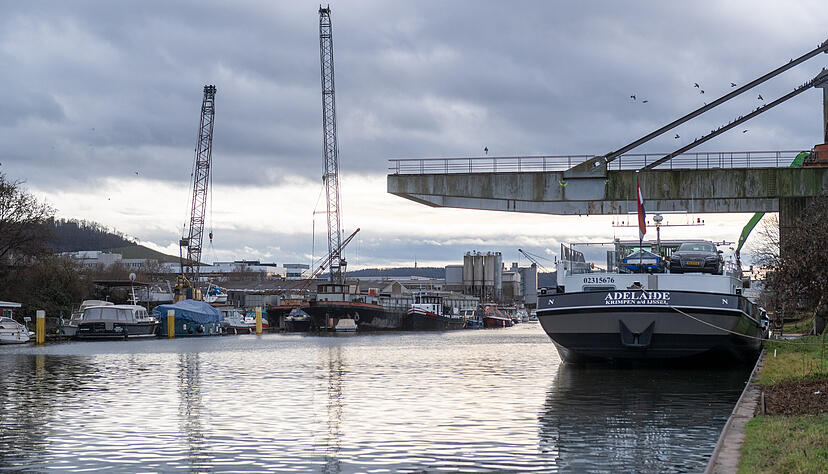 Das Gebiet rund um den Osthafen bildet die Ausnahme im Böllerverbot. Nur ein Teil des Kanals liegt noch in der Verbotszone.