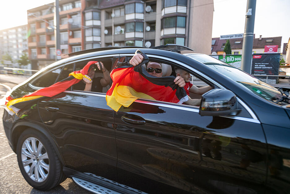 So feiert Heilbronn das 4:2 gegen Portugal So feiert Heilbronn das 4:2 gegen Portugal